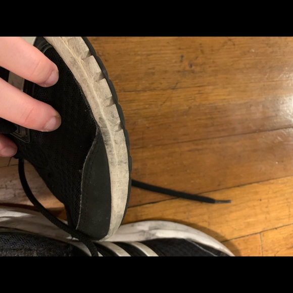 WOMENS ADIDAS RUNNING SHOE - Picture 4 of 6